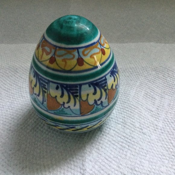 Hand-painted ceramic egg egg-shaped paperweight made in Italy - Picture 3 of 6